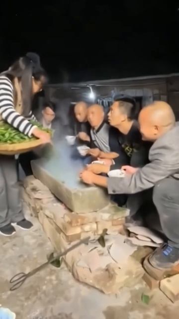 xQv3iODQlYU - amazing food team