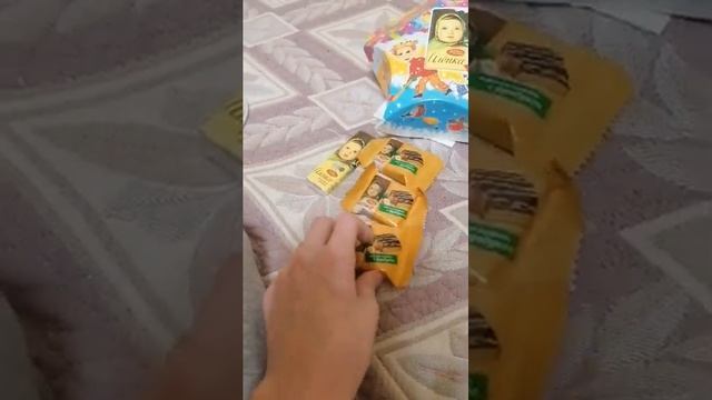 Сладкий новогодний подарок аленка (маскарад).