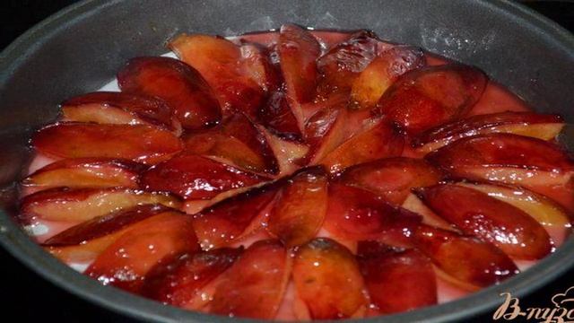 Перевернутый сливовый кекс