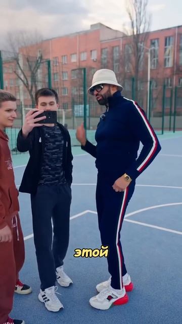 Ты же НЕ улыбаешься! Николай Василенко!