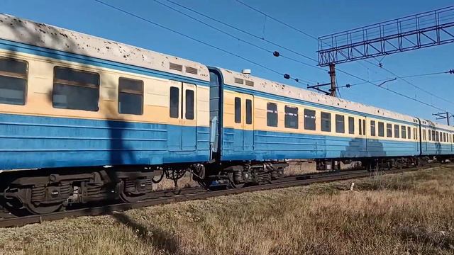 "Со свистком!"Эксклюзивная ЭР22-34 с вагоном ЭР22-50 следуе