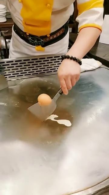 NYx7mn-XJLk - Lifestyle Beautiful Train Teppanyaki street food,restaurant,BBQ,Pub street#Short#Short