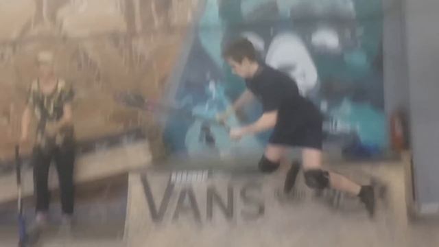 УКРАЛИ САМОКАТ В СКЕЙТ ПАРКЕ САБАБА