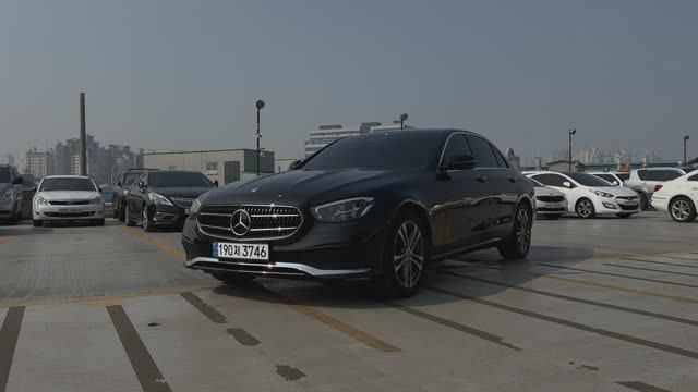 🔥 Mercedes-Benz E250 2023 – Комфорт, Динамика и Технологии! 🔥