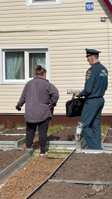 На дачных участках Архангельской области продолжается профилактическая работа