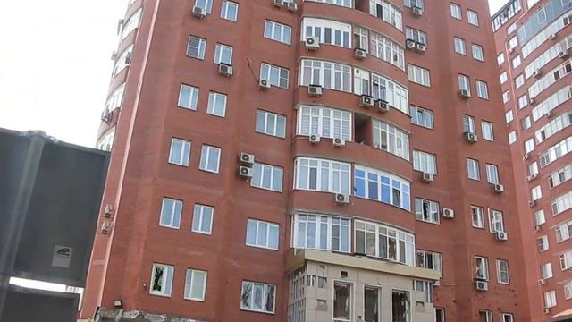 Донецк. 7 августа. Улица Розы Люксембург.