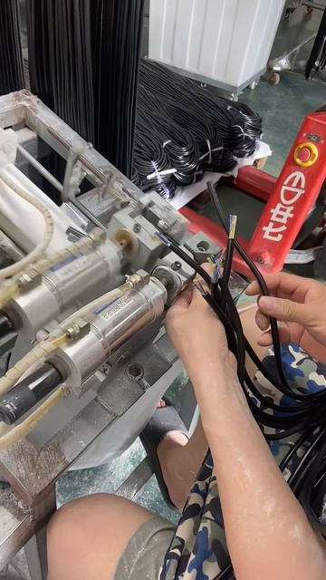 Automatic Wire Stripping with Jig Machine ｜ So Quick and Satisfying