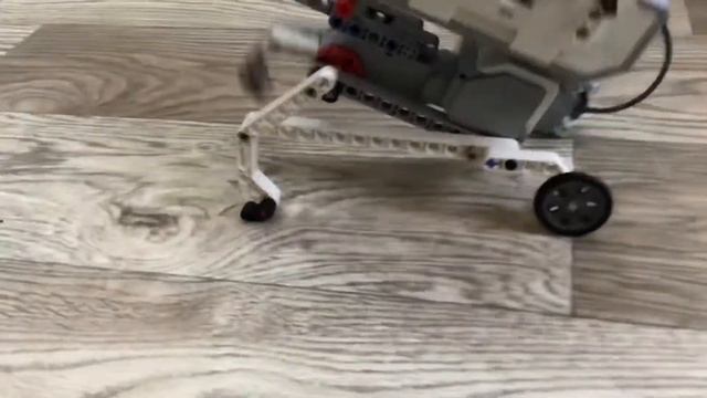 Прикольный робот