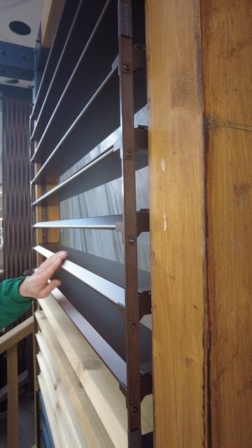 Чем закрыть беседку или террасу. Уличные жалюзи