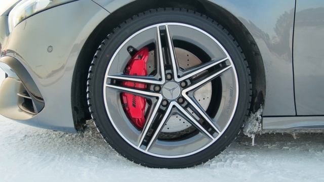 ДРИФТ на лучшем горячем ХЭТЧЕ: обзор на Mercedes-Benz A45S AMG (w177)