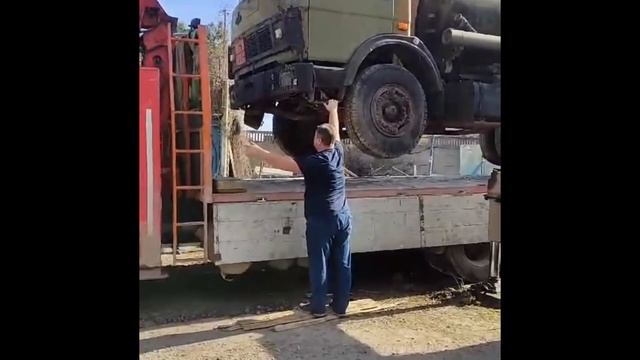 Погрузка МАЗ автокраном