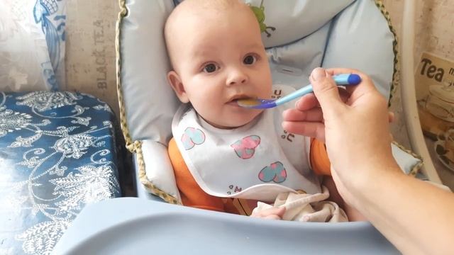 Пробуем брокколи с кабачком.
