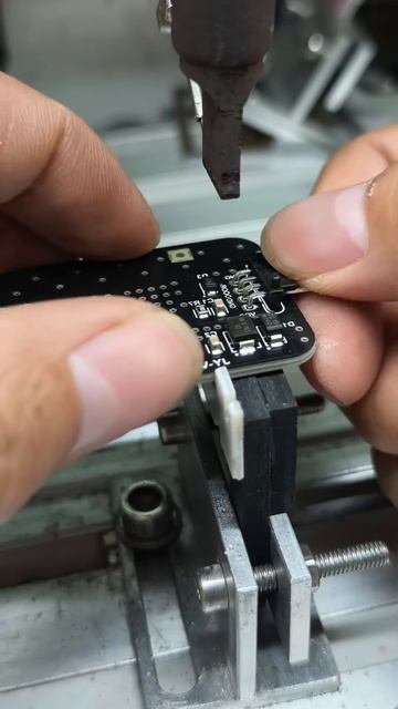 Flawless Soldering with Automatic Wire Feed and Laser Precision – So Satisfying!