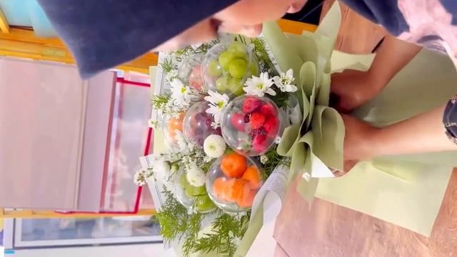 Бизнес идея: Как оформить букет из свежих фруктов и цв?