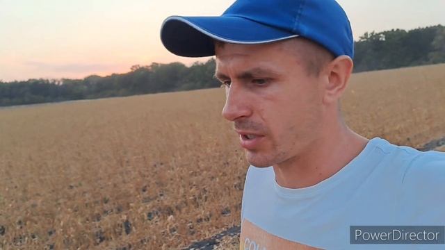 Молотимо сою, не все так склалось як гадалось! Акрос 530.