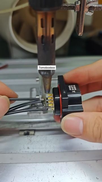 Flawless Soldering of Electronic Components with Auto Wire Feeder & Laser Guide - ASMR Precision!