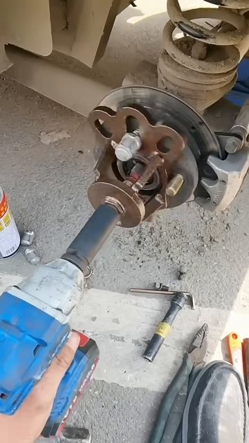 Brake Drum Puller & Rear Axle Hub Removal Tool ｜ Sturdy and Practical Universal Gear