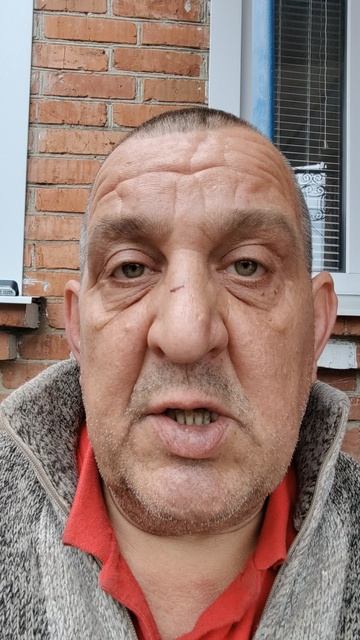 Дорогие волшебники, нужна помощь на 10 л. бензина, чтобы отвезти вкусняшки хвостикам!