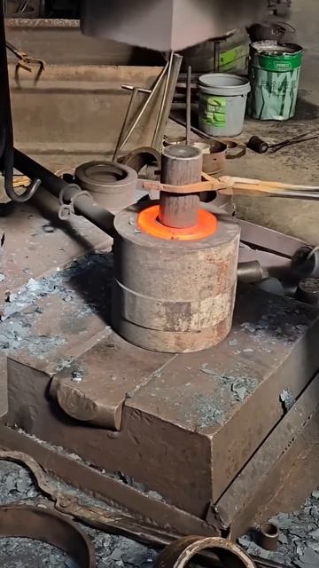 Giant Red-Hot Steel Forging - Extreme Hammering ASMR ｜ So Satisfying