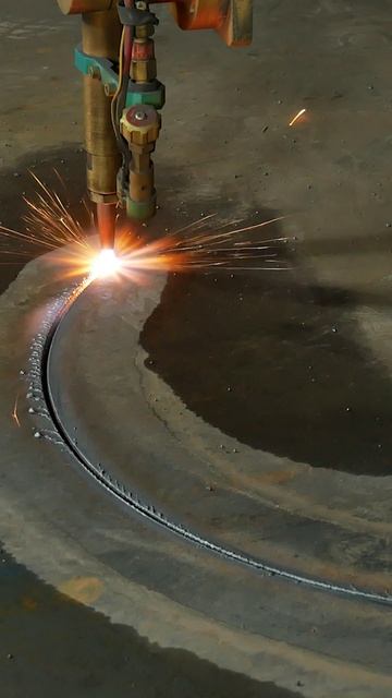 Заходите посмотреть наши производственные видео! Ведь они сами себя не посмотрят!)