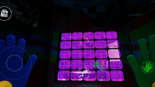 Играю в поппи 2 на телефоне