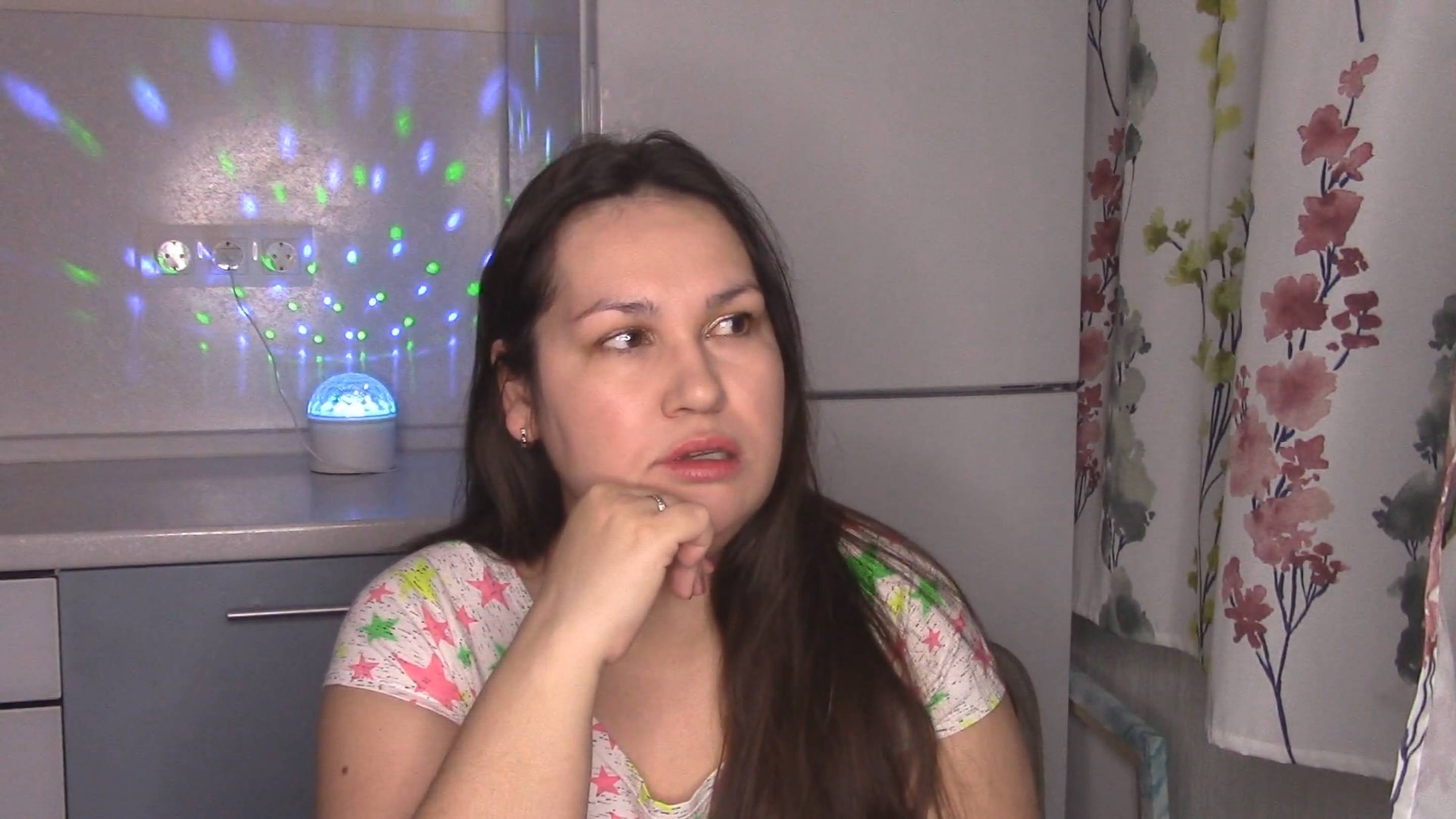 Должны ли бабушки помогать с внуками своим детям