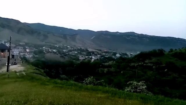 Путешествие по горным районам Дагестана, красивые горы, пейзаж и в это время читают красиво азан