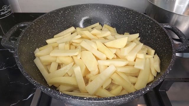 Вкусный ужин на скорую руку. Картошка с тушенкой. Прос?
