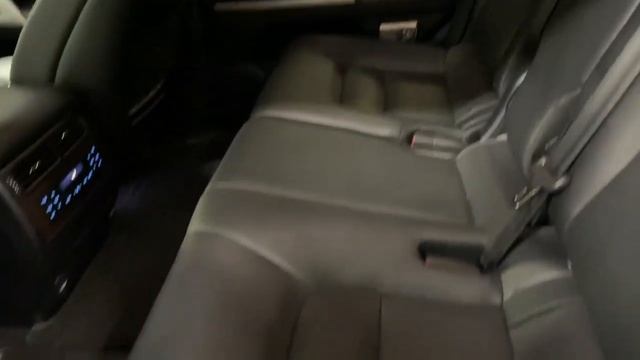 Toyota LANDCRUISER 200 2019 г. Лиса рулит