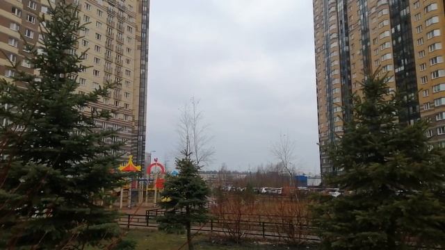 2024.04.10. Погода Петербург. 7:00. +7°. Пасмурно. День брата и ?