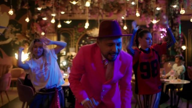 Munisa Rizayeva - Оka (Official Music Video)