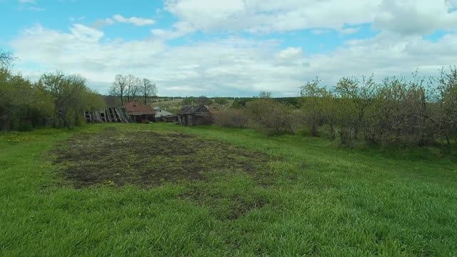 Купили дом в деревне. Зачем нам дача?