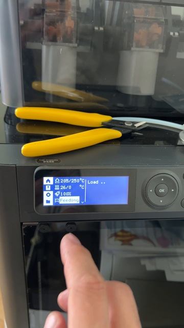 Bambu Lab P1S Выгрузка и загрузка пластика через меню принтера