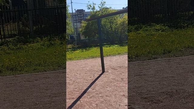 Прекрасная площадка в городской школе