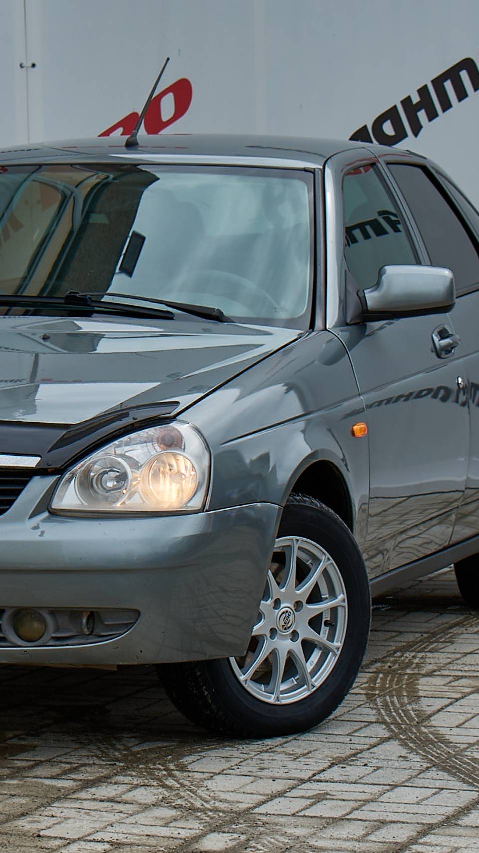 Обзор на LADA (ВАЗ) Priora Хетчбэк 5 дв.  1.6 MT 2011г