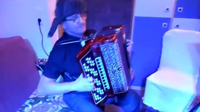 Мужиков надо любить.