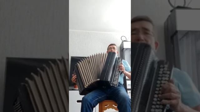 Әсәй һинең ҡулдарың