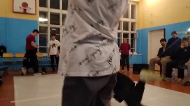 Шапка 8