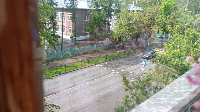 Утро после дождя, шум улицы, звуки улицы, белый шум для работы, шум улицы для сна