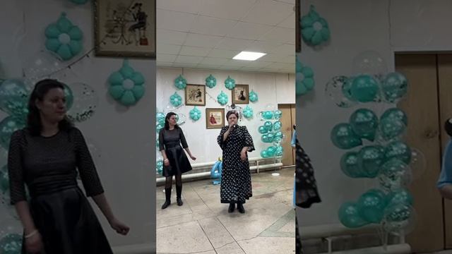 На юбилее сестрички