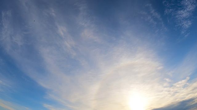 Над крышами домов GX013163