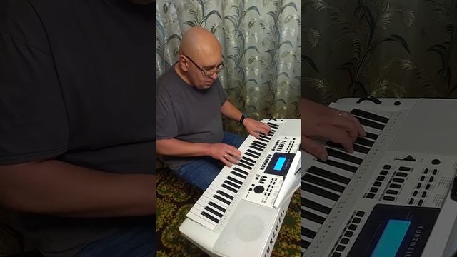 Миллион алых роз