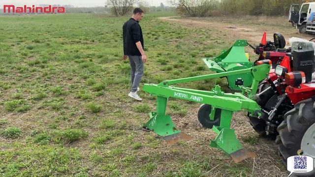 Самый продаваемый трактор в мире! Он еще и сам Пашет) М?