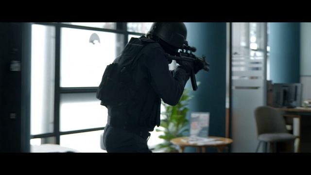 Трейлер фильма «Ограбление по-неаполитански» (2025)