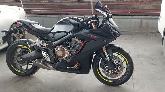 Honda CBR650R - абс + трекшен + квикшифтер = отличный городско?