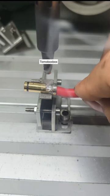 Mastering Electronics： Precision Soldering with Laser-Guided Automatic Wire Feed