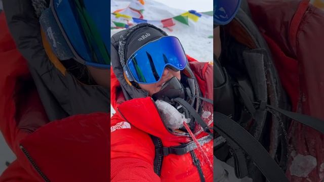 Свое восхождение на Эверест Викуля посвятила маме 🔥