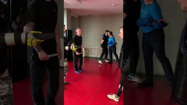 🔪Упражнение «развитие невооруженной руки»