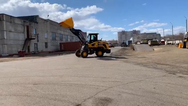 Фронтальный колесный погрузчик BIZON 920