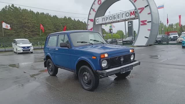 ВАЗ нива 4x4 2121 1,7 л. Бензин МКПП  (83 л.с.) 4WD 2014